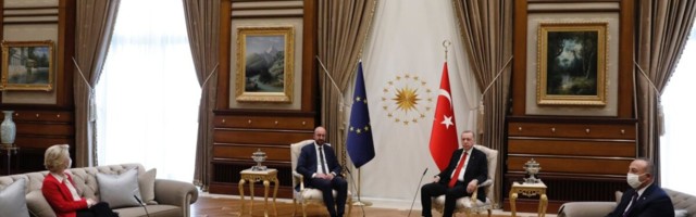 Sohvaskandaal: von der Leyen pandi Erdoğaniga kohtudes nurka istuma