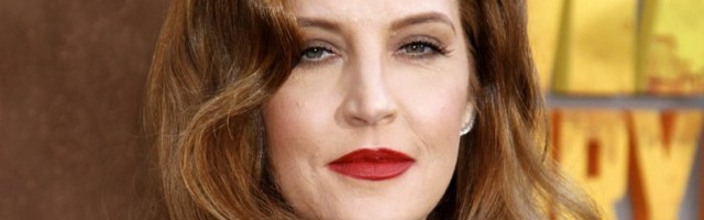 Elvis Presley tütar pani salaja isale kingituse hauda kaasa: ma tahan, et ta igavesti minuga oleks