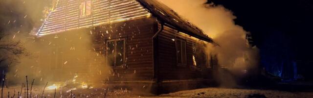 Põltsamaa vallas läks põlema elumaja koos laudaga