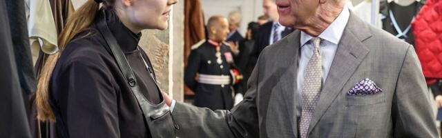 Kuningas Charles kohtus Andrew’ skandaali puhkemise ajal „Ühikarottidest“ tuntud eestlannaga