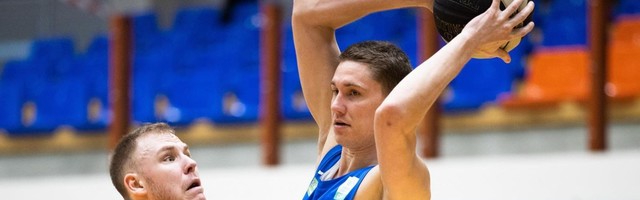 Eesti korvpallikoondislane otsustas karjääri jätkata Tartus