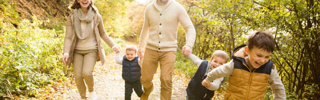 Eesti Naisliit lõpetab üleriigilise aasta ema ja isa valimise