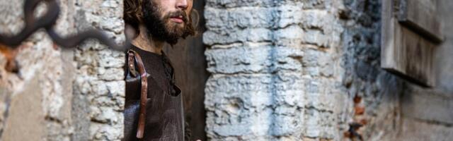 ARVUSTUS | „Nõiutud kabel“. Melchiori-sarjas pole esmatähtis tapatöö, vaid ajalugu