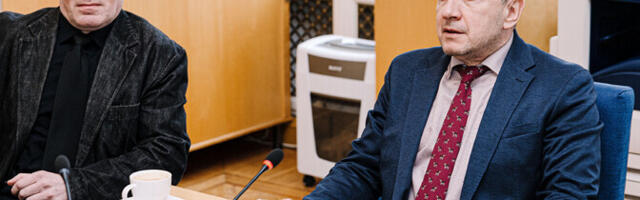 Riigikogu komisjon kinnitas riigikaitseraporti oluliselt kärbituna