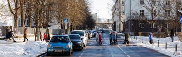 Rahvas kogub allkirju, et Tallinnas Koidu tänav plaanitult remonti läheks. Abilinnapea Järvan aga tõmbab pidurit
