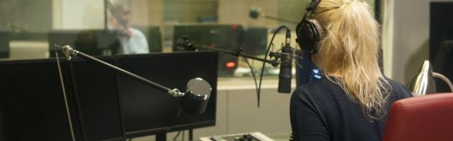 KURIOOSUM | Kuula, kuidas eetrikurat kõigile teadmata ERRi raadiouudistest eriti kunstilise kuuldemängu tegi