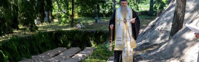 VIDEO JA GALERII ⟩ Saikla-Nõmme kalmistule sängitati 287 punaväelase säilmed