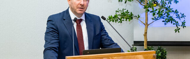 Kell 21.40 "Esimeses stuudios" Jonatan Vseviov