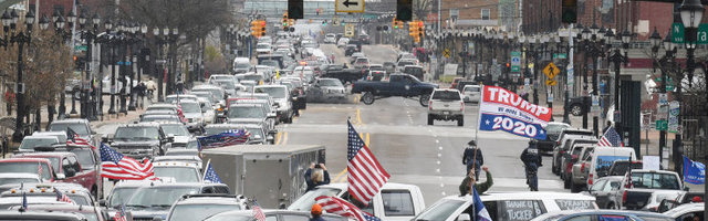 FOTOD | Kuidas pidada meeleavaldust krooniviiruse ajal – loomulikult autodes