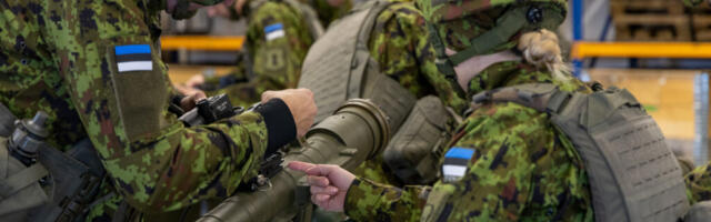 Lisaõppekogunemisele kogunenud reservväelased liikusid õppuse Pikne alale