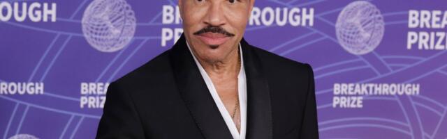 Lionel Richie’t tabas uue tuuri esimesel õhtul terviserike. Sõu katkestati