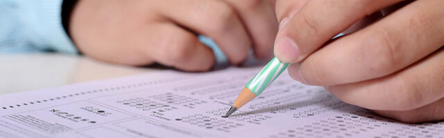 Hiidlased riigieksamites Eesti keskmise piirimail