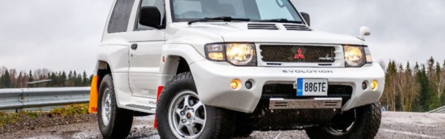 VIDEO | Proovisõit: Mitsubishi Pajero Evolution – legendaarne tänavakõlbulik rallidžiip