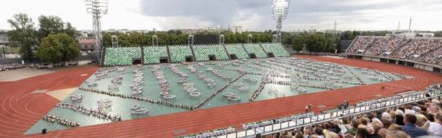 Lätis katkestati tantsupeo suuretendus. Kohal viibinud Sten Weidebaum: „Järsku lõi välk väga lähedal“ Lätis katkestati tantsupeo suuretendus. Kohal viibinud Sten Weidebaum: „Järsku lõi välk väga lähedal“