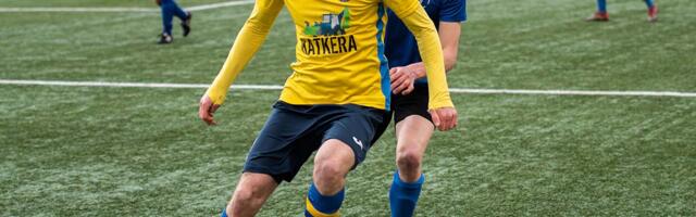 Jalg­pal­lik­lu­bid alus­ta­sid hooae­ga