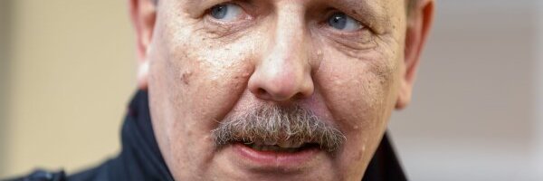 Õlitehase kriitikud ei mõista valitsuse rahaeraldist