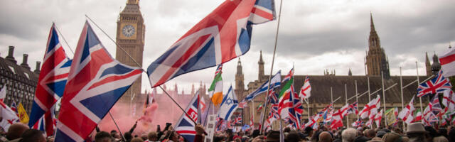 Britid näitasid suurmeeleavaldusel üles protesti riigi islamiseerimise vastu