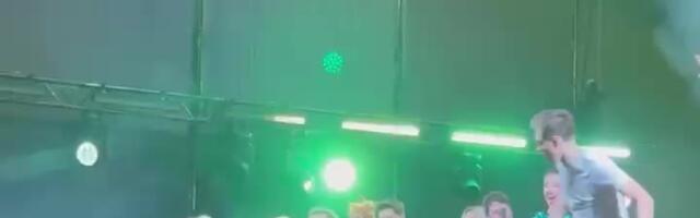 VIDEO | Skandaalne Meelis Kaldalu ronis Tartus lavale ja proovis Conchitat suudelda. Korraldaja_ tegu oli turvameeskonna veaga