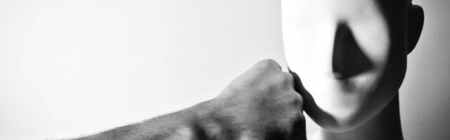 JUHTKIRI | Nõo surmakutsari juhtum näitab: naist peksvad retsid tuleb pista päriselt trellide taha