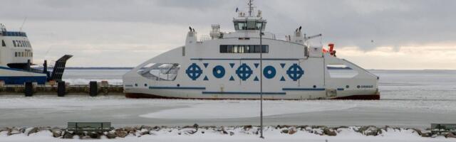 Laevaühendus Prangliga katkes pühapäevani, probleeme on ka Vormsi liinil