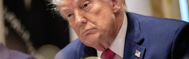 Trump kohtus nõunikega kriisitoas, et arutada Iraani kokkuleppe tulevikku
