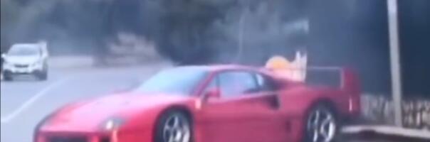 Meeldetuletus: Ferrari F40 karistab kohe ära, kui sellega hooletult ringi käia