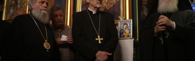 Kõrgeimad katoliku kiriku juhid külastasid Gazas Iisraeli mürsutabamuses kannatada saanud kirikut