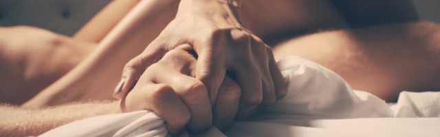 Hämarateks ja külmadeks talveöödeks valmis? Need 12 erootilist teost hoiavad sind ka miinuskraadidega kuumana