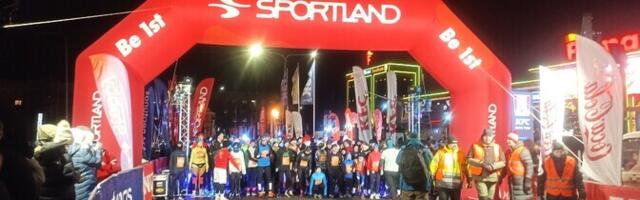 ФОТО: в Нарве прошел ночной забег, его победителем стал Сиймасте, третье место у Куштейна