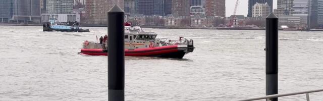 New Yorgis kukkus helikopter jõkke, kuus inimest hukkus