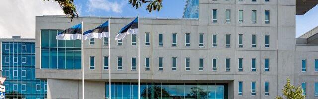 Ettevõtluskeelu saanud perearst kaotas õiguse nimistule