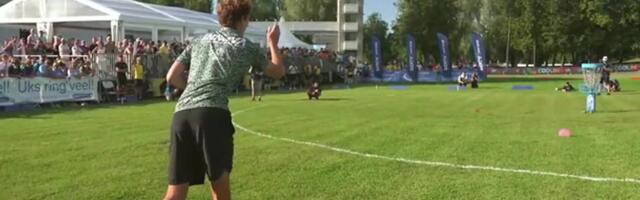 DELFI VIDEO | Tuhanded inimesed rõkkasid! Euroopa Discgolfi Festivali võitja otsustas viimase raja putt