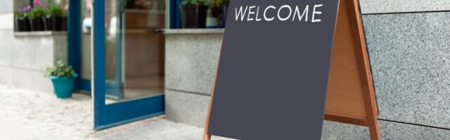 Uus vastuoluline trend peale lastevabade kohtade loomist: mõned söögikohad eelistavad kliente vanuse järgi välja valida ja üle 40-aastastel soovitatakse edasi minna