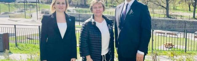 Jüri Ratas ja Maria Jufereva-Skuratovski kohtusid Ida-Virumaa omavalitsusjuhtidega