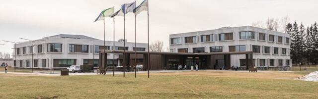 Lõuna-Eesti kõige popimas maakoolis said kuus paralleelklassi täis ühe minutiga