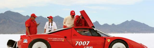 Maailma suurima läbisõiduga Ferrari Enzo on läbinud 144 000 km