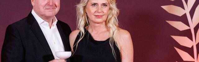 VAHVA KLIPP | „Ootan täna õhtuni ja siis on kõik!“ Kristjan Jõekalda naine paljastas, millise kaose reisilt naasnud telenägu kodus tekitas