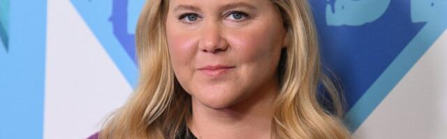 KLÕPS | Suure kaalulanguse läbinud näitleja Amy Schumer näitas bikiinivormi