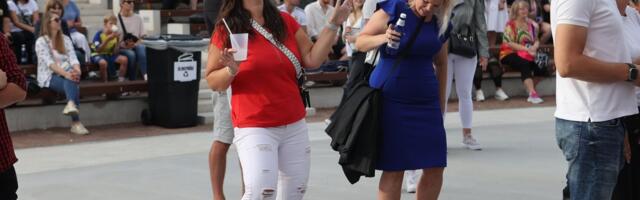 OTSEFOTOD | Tuleb vägev pidu! Vaata, milline melu käib nublu sünnipaigas korraldatud minifestivalil NUBLIKUM