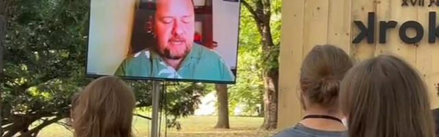 BOLESNO! Marko Vidojković napao „Alo!“ i tražio našeg novinara na festivalu mržnje „Krokodil“! (VIDEO) BOLESNO! Marko Vidojković napao „Alo!“ i tražio našeg novinara na festivalu mržnje „Krokodil“! (VIDEO)