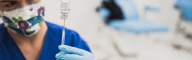 Rootsi professori sõnul võib vaja minna viite Covidi vaktsiinisüsti