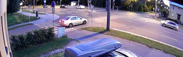 Kokkupõrge Tallinnas Sõpruse puiestee ja Tihase tänava ristmikul