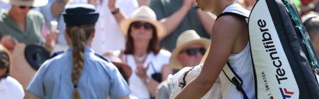 Suurüllatus: Swiatek ja Rõbakina langesid Wimbledonis konkurentsist