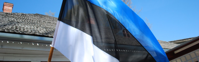 LASTEKAITSEPÄEVAL HEISATAKSE EESTI LIPP