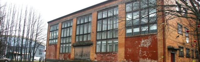 Kohtla-Järvel tuleb vana ujula asemel sportlaste hostel