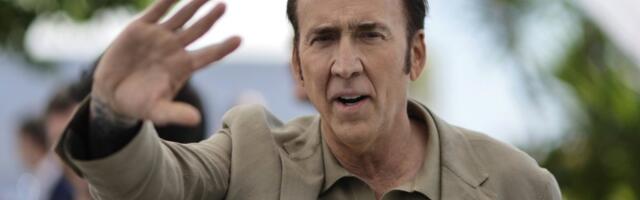 Roj pčela napao glumca dok je snimao horor film o Isusu Hristu: Mnogi tvrde da je to znak od Boga