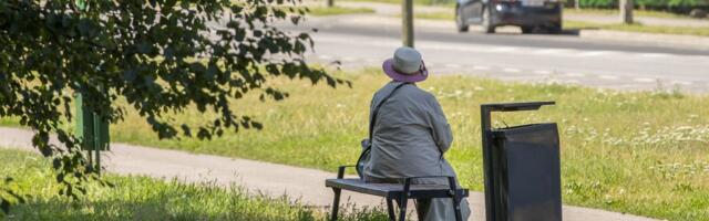 „Summa on palju suurem, kui ootasin!“ Leedus algas teise pensionisamba raha väljamaksmine