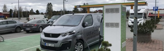 SUUR TEST | Paberitelt reaalsusesse – elektrikaubikuga päriselt tööd tegemas