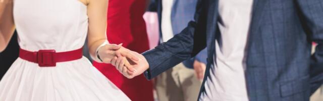 „Kingad 100 eurot, juuksur 120, kleit 140...“ Kui palju plaanivad vanemad lapse põhikooli lõpetamise alla raha panna?