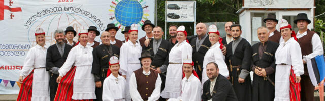 Hiiumaa rahvariided püüdsid Gruusias pilke